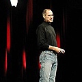 220px-Stevejobs_Macworld2005