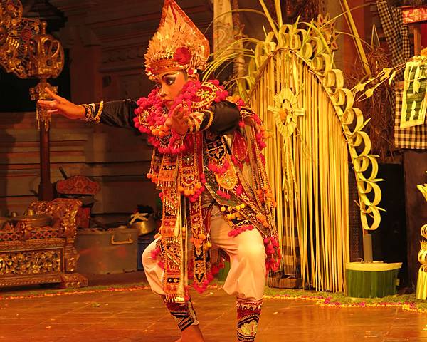 c1 Legong Dance, Peliatan (6)