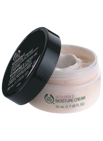 lg_vitamin_e_moisture_cream.jpg