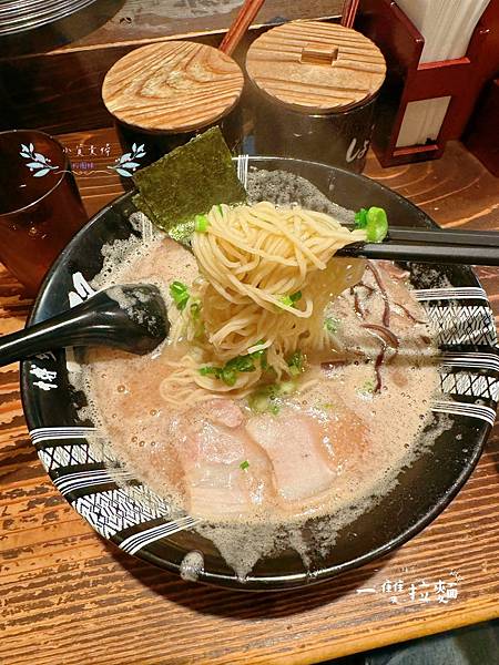[日本]<吃-Food> 福岡- 一雙拉麵 福岡在地排隊名店