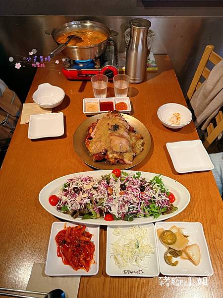 [韓國]<吃-Food> 首爾- 豬腳小姐 弘大必吃美食  