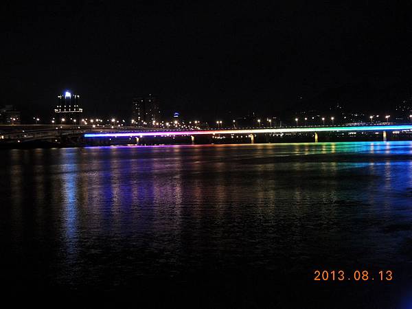 102.08.13「夜騎。永福橋」005.JPG