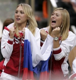 elena_vesnina_maria_sharapova.jpg