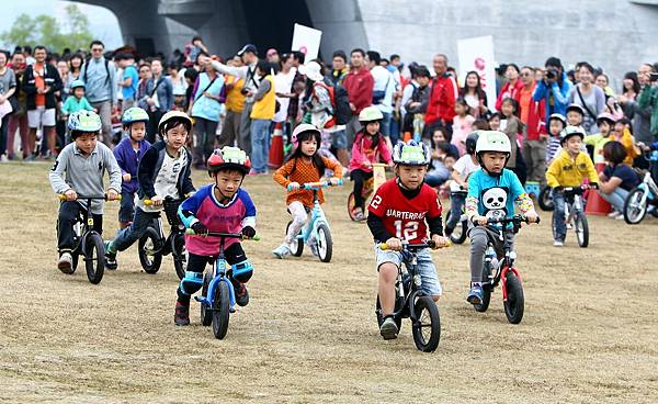 2014年日月潭Come!Bikeday單車活動照片-兒童滑步車.jpg 2014年日月潭Come!Bikeday單車活動照片-兒童滑步車.jpg