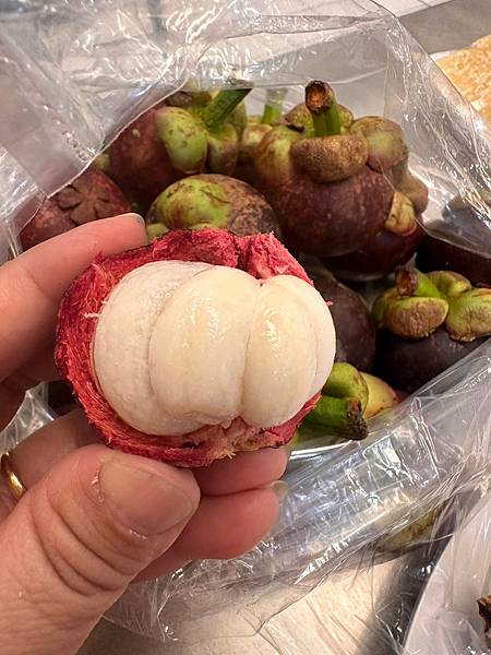 2024~02月~嗨2024龍年您好~繽紛泰公休日~祝~龍行