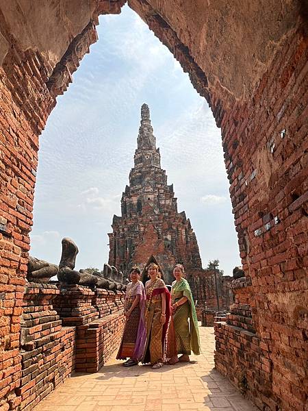 2024~02月~嗨2024龍年您好~繽紛泰公休日~祝~龍行