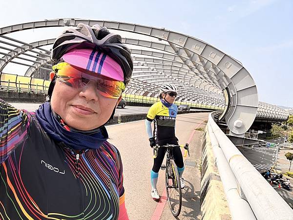 2024~04月~嗨2024龍年您好~繽紛泰公休日~祝~龍行