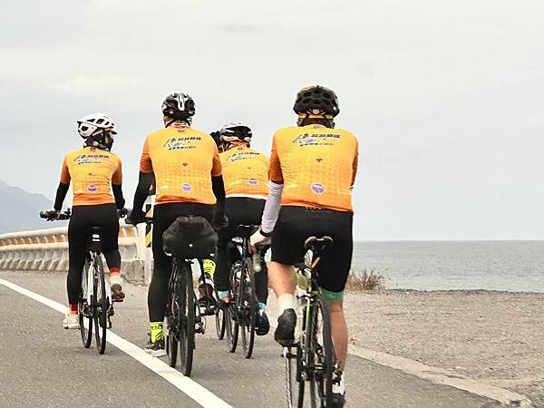 2024~05月~嗨2024龍年您好~繽紛泰公休日~祝~母親