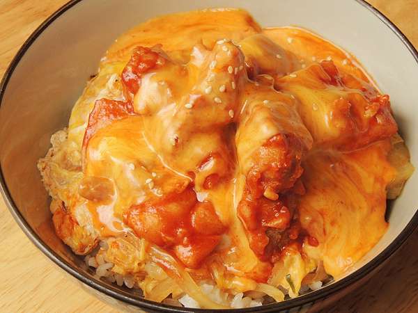 高雄食記】 丼の食堂融化起司春川炒雞丼飯酥脆轟炸牡蠣丼餔滿