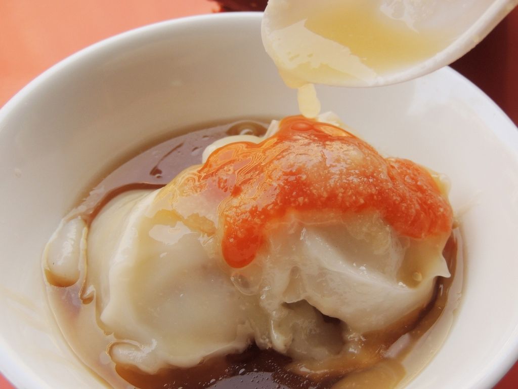 食記 赤山肉圓大塊肉蒸肉圓古早味芋丸配碗四神湯的台灣味午餐 俺是老終吃很胖