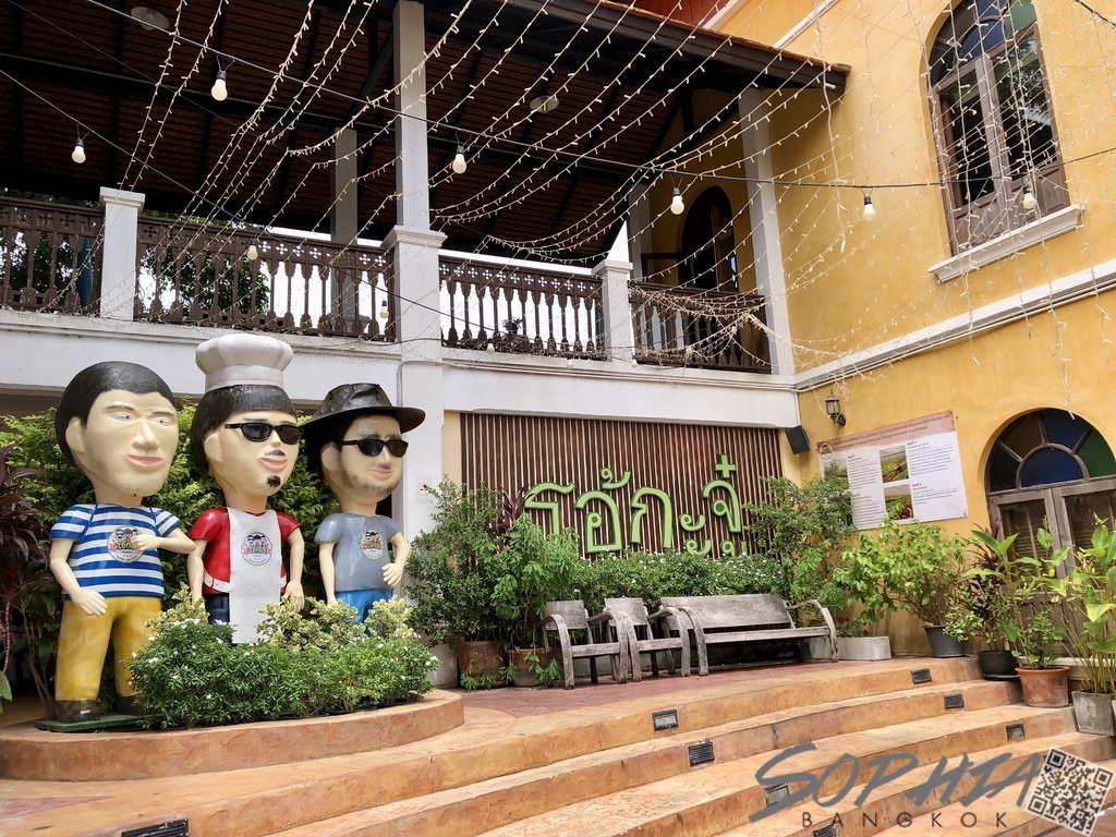 /tmp/phpg6lCnK /tmp/phpg6lCnK