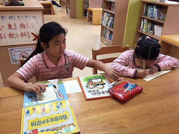20151124書展第一天_2285.jpg 20151124書展第一天_2285.jpg