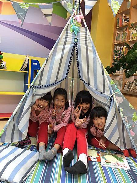 20151124書展第一天_5205.jpg 20151124書展第一天_5205.jpg