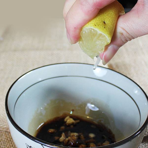 柚子烤肉醬2-3擠lemon-01.jpg