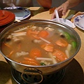 中國餐館的酸辣蝦湯