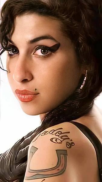 AMY WINEHOUSE.jpg