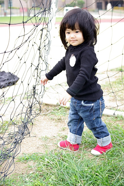 媽咪問我想踢足球嗎?