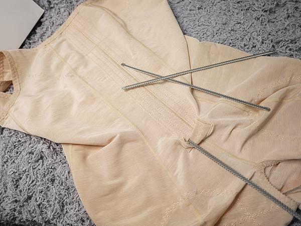 P1070943.JPG 塑身衣