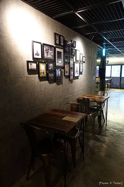 GoldInn11.JPG GoldInn11.JPG