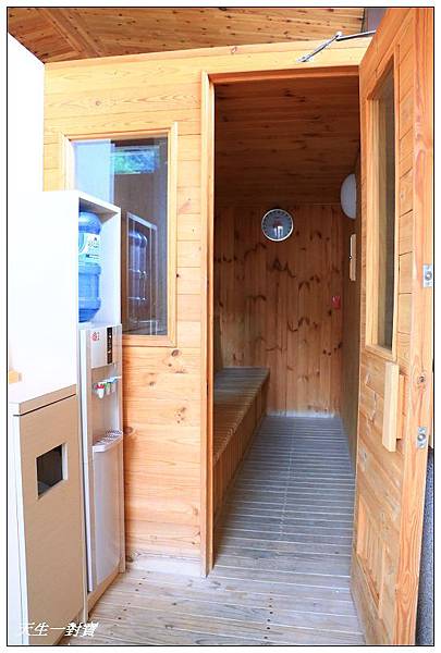 IMG_1979.jpg IMG_1979.jpg