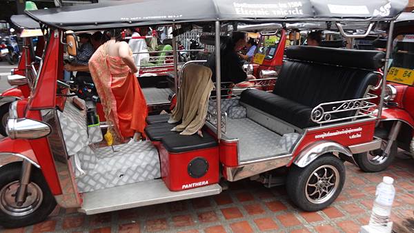 嘟嘟車古城之旅~1〔 2025.8.2 〕