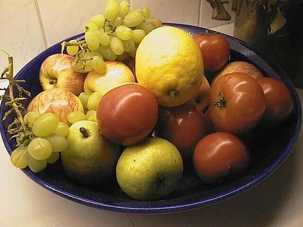 fruit-1252555-640x480.jpg