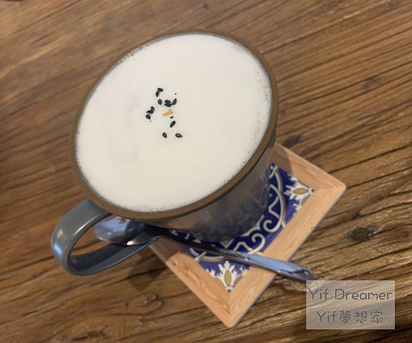 Second 再一口 咖啡廳 芝麻歐雷 Second 再一口 咖啡廳 芝麻歐雷