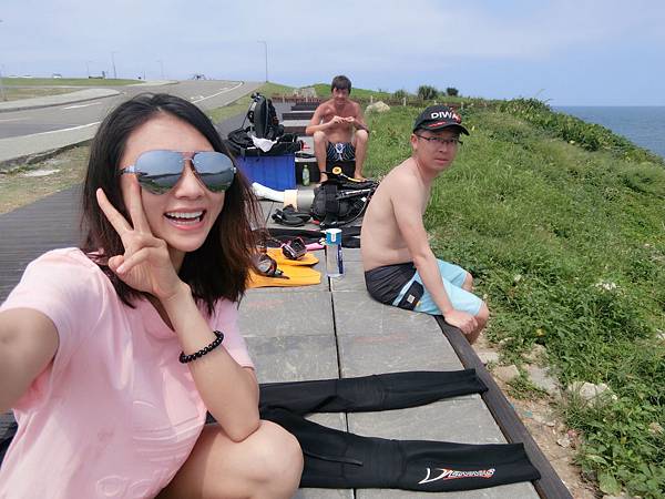 台灣北部初學者潛水朝聖地(二)東北角潮境公園潛水(岸潛)【丁小羽旅遊篇】 台灣北部初學者潛水朝聖地(二)東北角潮境公園潛水(岸潛)【丁小羽旅遊篇】