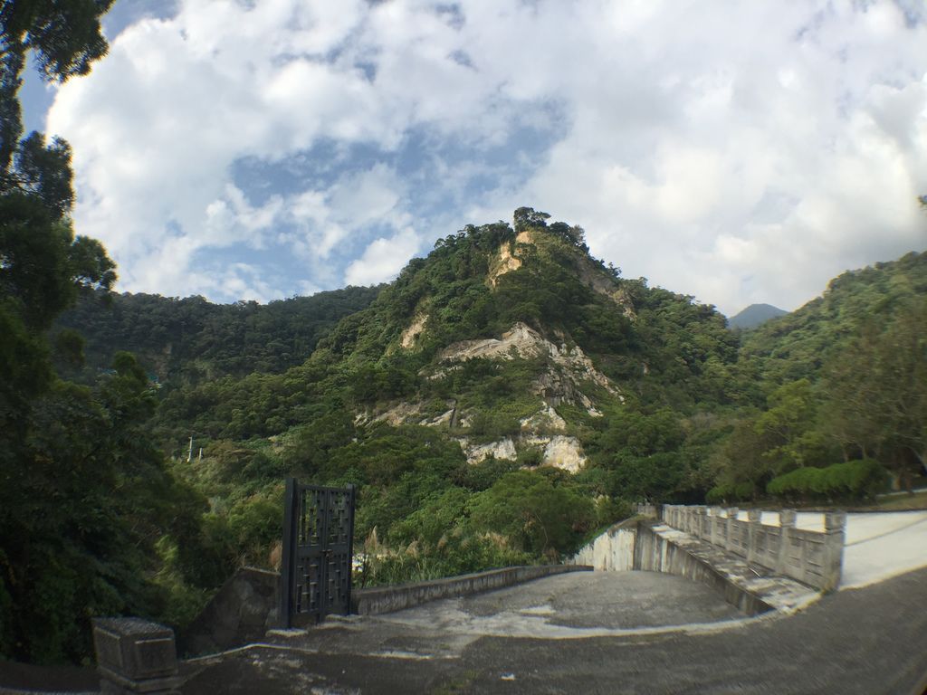 台北登山-貴子坑親山步道-台灣十大必去!台北最古老岩層五指山層.北投地質結構景觀【丁小羽登山篇】