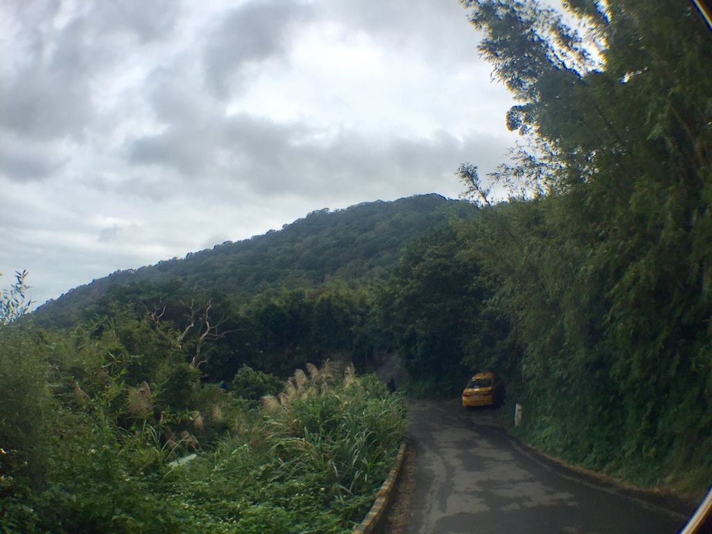 新北景點-觀音山硬漢嶺登山步道，登上硬漢碑遠眺台北美景