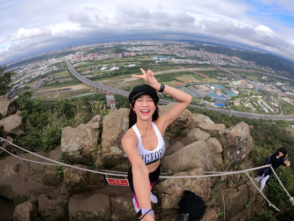 新北三峽登山-鳶山登山步道-三峽老街一覽無遺美景+夜景【丁小羽登山篇】 新北三峽登山-鳶山登山步道-三峽老街一覽無遺美景+夜景【丁小羽登山篇】