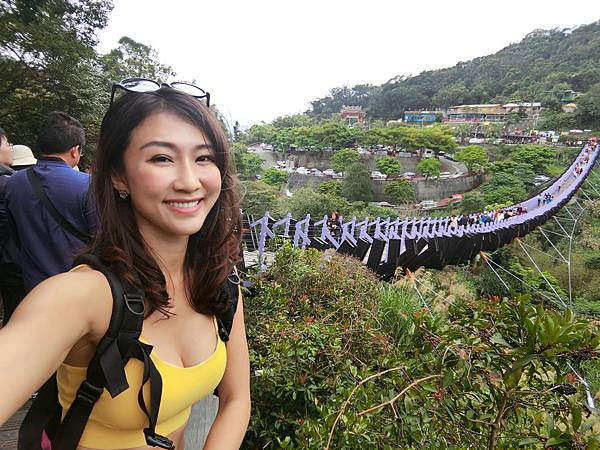 台北登山-內湖碧山巖-白石湖步道!假日輕旅行登山採草莓絕美櫻花步道【丁小羽登山篇】