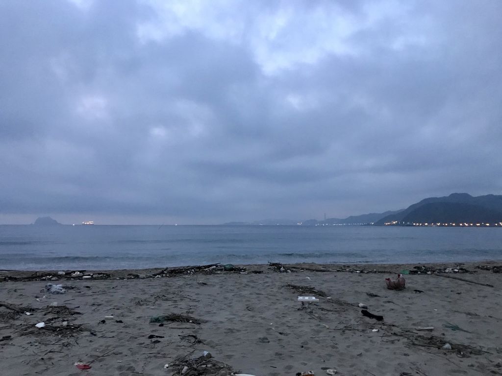 北海岸旅遊之在維納斯海岸乘著獨木舟一起看日出!【丁小羽旅遊篇】