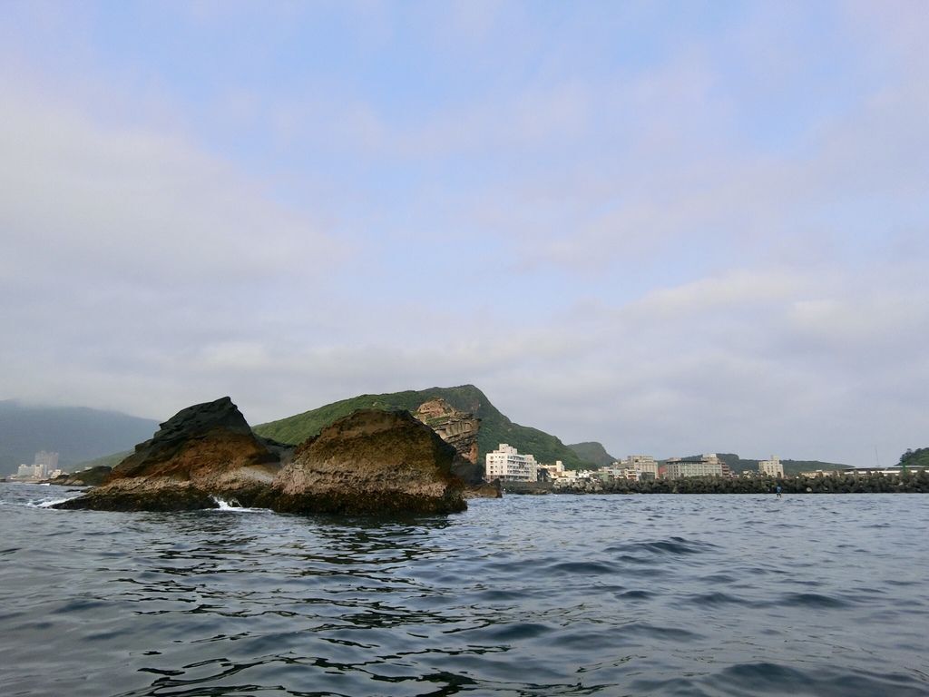  北海岸旅遊之在維納斯海岸乘著獨木舟一起看日出!【丁小羽旅遊篇】