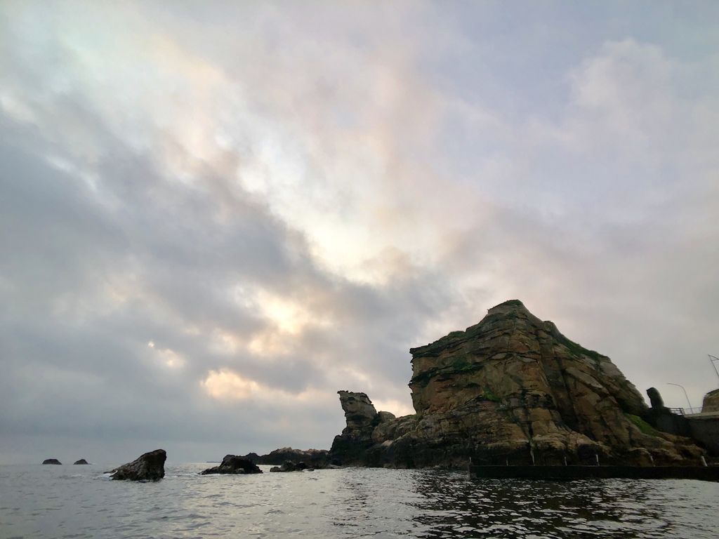  北海岸旅遊之在維納斯海岸乘著獨木舟一起看日出!【丁小羽旅遊篇】