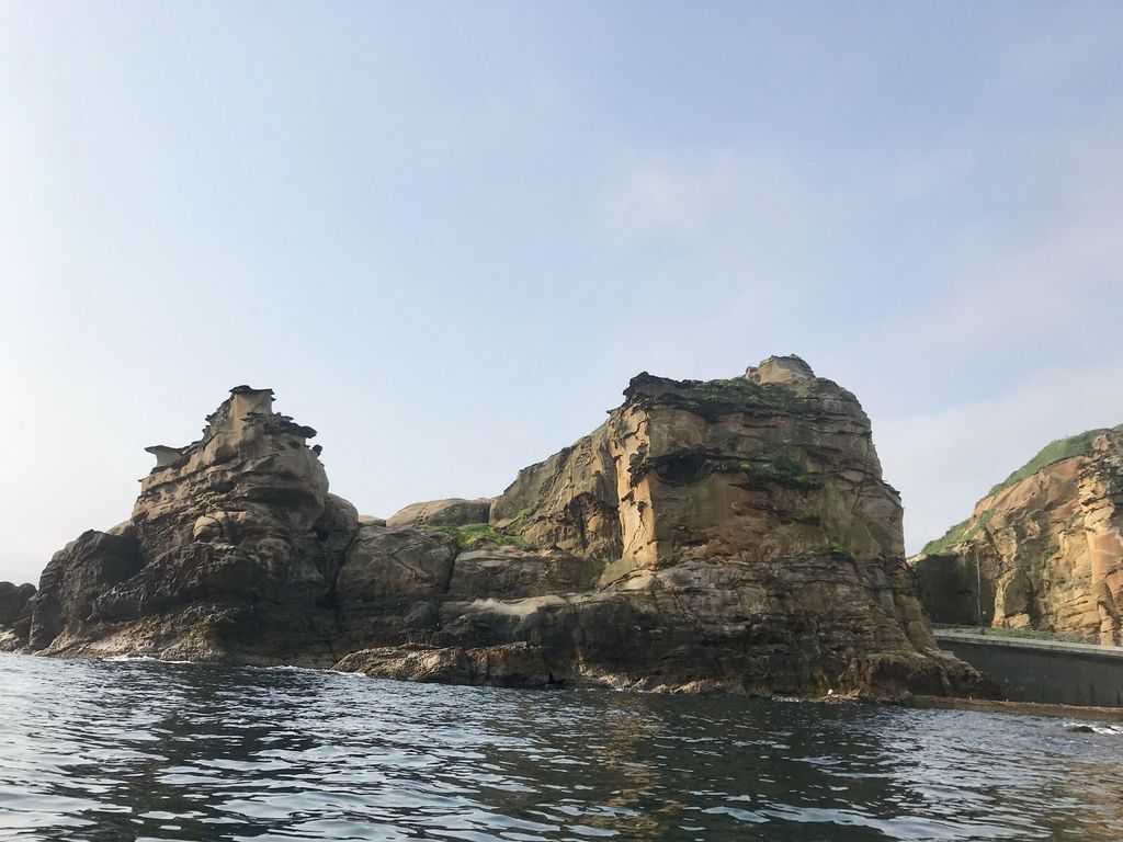  北海岸旅遊之在維納斯海岸乘著獨木舟一起看日出!【丁小羽旅遊篇】