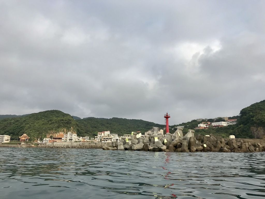 北海岸旅遊之在維納斯海岸乘著獨木舟一起看日出!【丁小羽旅遊篇】