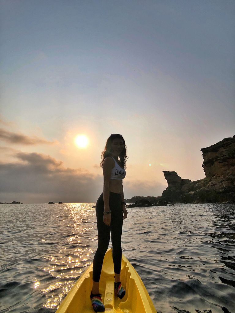  北海岸旅遊之在維納斯海岸乘著獨木舟一起看日出!【丁小羽旅遊篇】