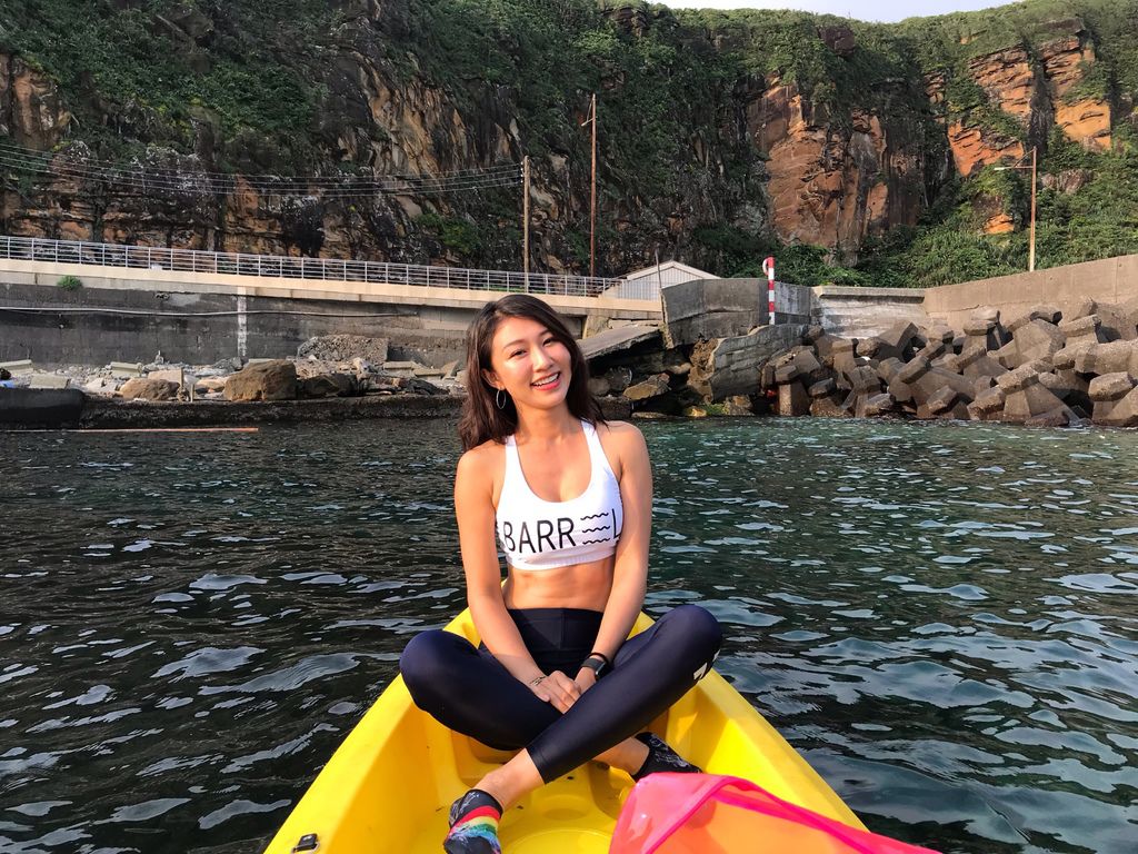  北海岸旅遊之在維納斯海岸乘著獨木舟一起看日出!【丁小羽旅遊篇】