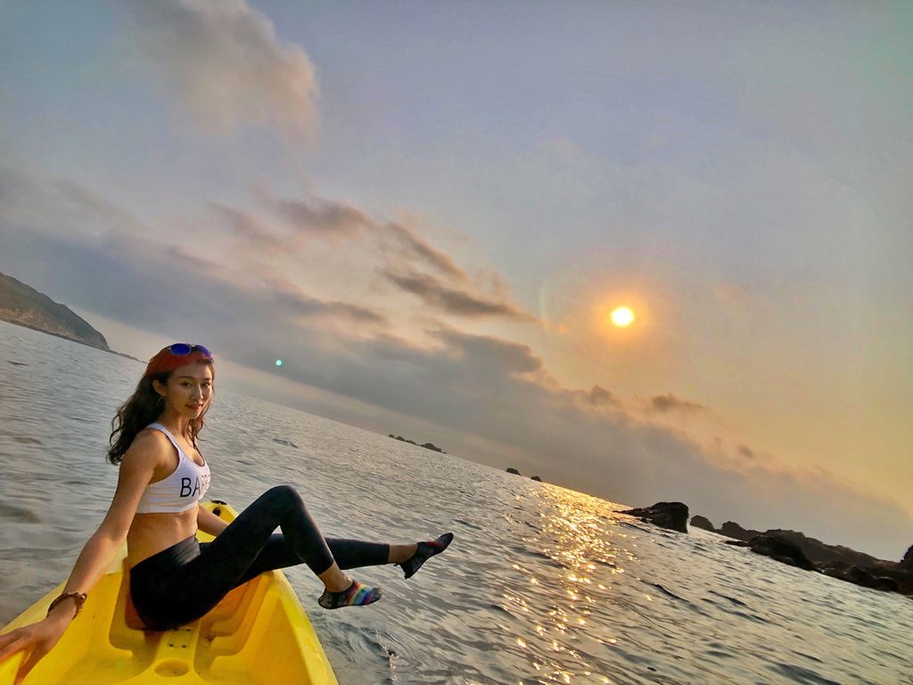  北海岸旅遊之在維納斯海岸乘著獨木舟一起看日出!【丁小羽旅遊篇】