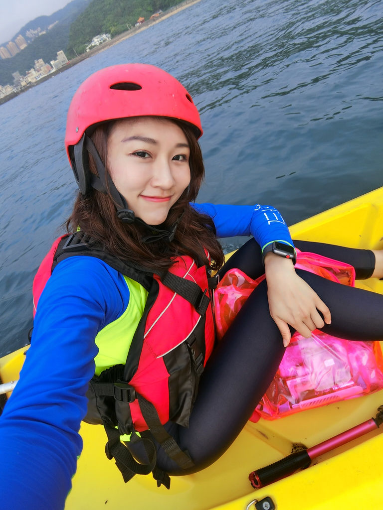  北海岸旅遊之在維納斯海岸乘著獨木舟一起看日出!【丁小羽旅遊篇】