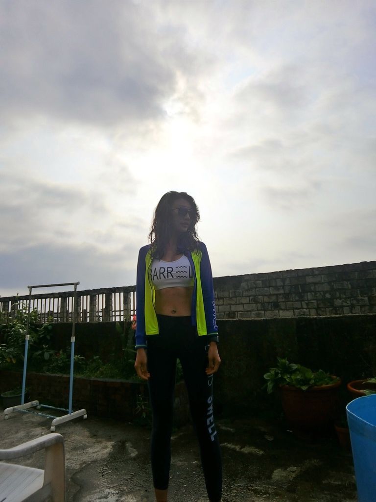  北海岸旅遊之在維納斯海岸乘著獨木舟一起看日出!【丁小羽旅遊篇】