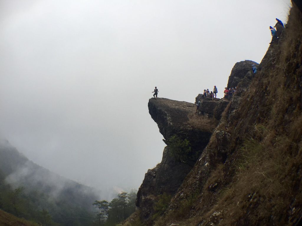 菲律賓自由行-菲律賓登山必去景點,碧瑤附近的登山天堂Mt.Ulap!【丁小羽旅遊篇】