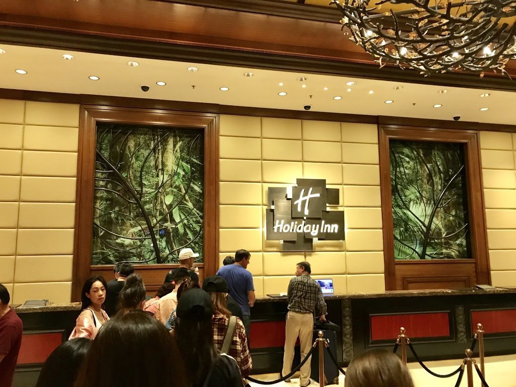 到澳門自由行要住哪？澳門飯店推薦-金沙城中心假日酒店Holiday Inn【丁小羽旅遊篇】