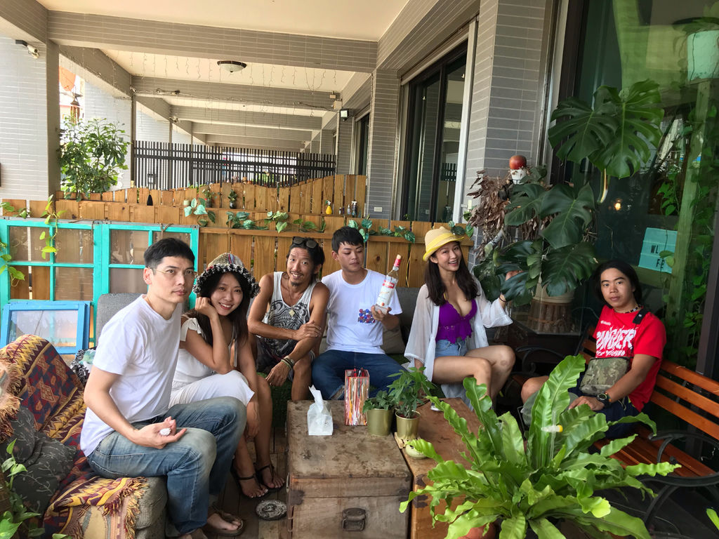 恆春民宿推薦,網美必住的墾丁民宿-防曬不要擦太多【丁小羽旅遊篇】