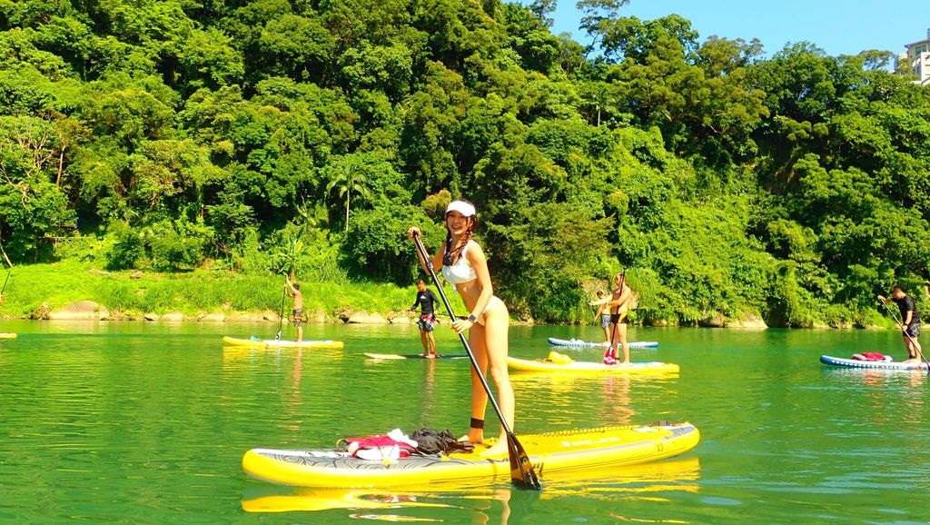 台北一日遊新玩法!今年夏天一定要玩的水上運動-SUP立槳衝浪【丁小羽旅遊篇】 台北一日遊新玩法!今年夏天一定要玩的水上運動-SUP立槳衝浪【丁小羽旅遊篇】