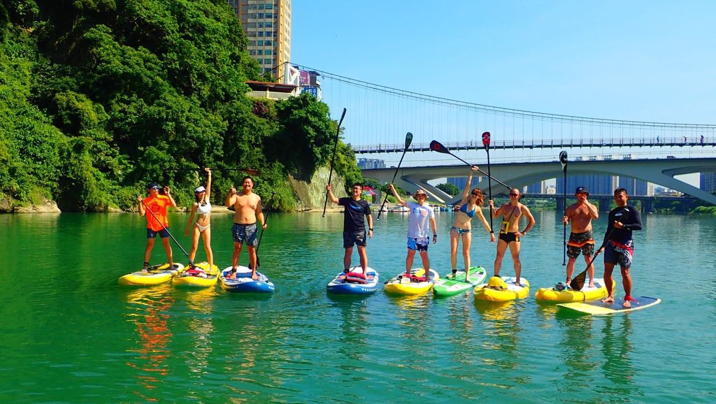 台北一日遊新玩法!今年夏天一定要玩的水上運動-SUP立槳衝浪【丁小羽旅遊篇】 台北一日遊新玩法!今年夏天一定要玩的水上運動-SUP立槳衝浪【丁小羽旅遊篇】
