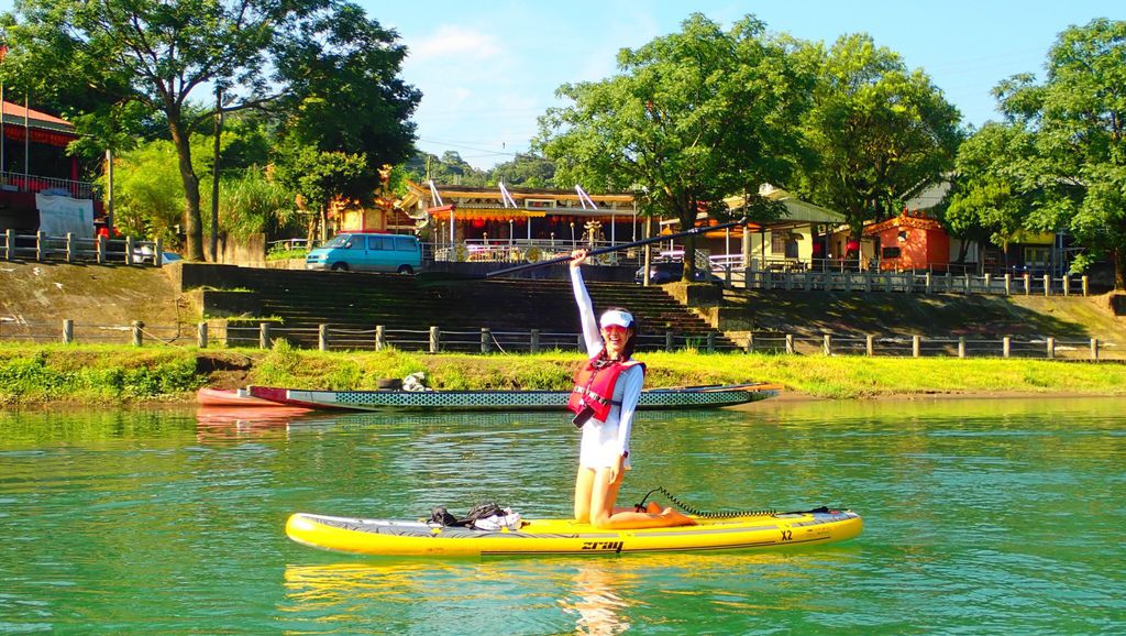 台北一日遊新玩法!今年夏天一定要玩的水上運動-SUP立槳衝浪【丁小羽旅遊篇】 台北一日遊新玩法!今年夏天一定要玩的水上運動-SUP立槳衝浪【丁小羽旅遊篇】
