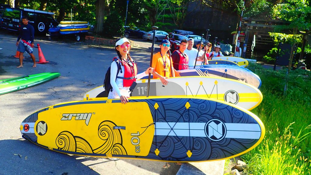 台北一日遊新玩法!今年夏天一定要玩的水上運動-SUP立槳衝浪【丁小羽旅遊篇】 台北一日遊新玩法!今年夏天一定要玩的水上運動-SUP立槳衝浪【丁小羽旅遊篇】