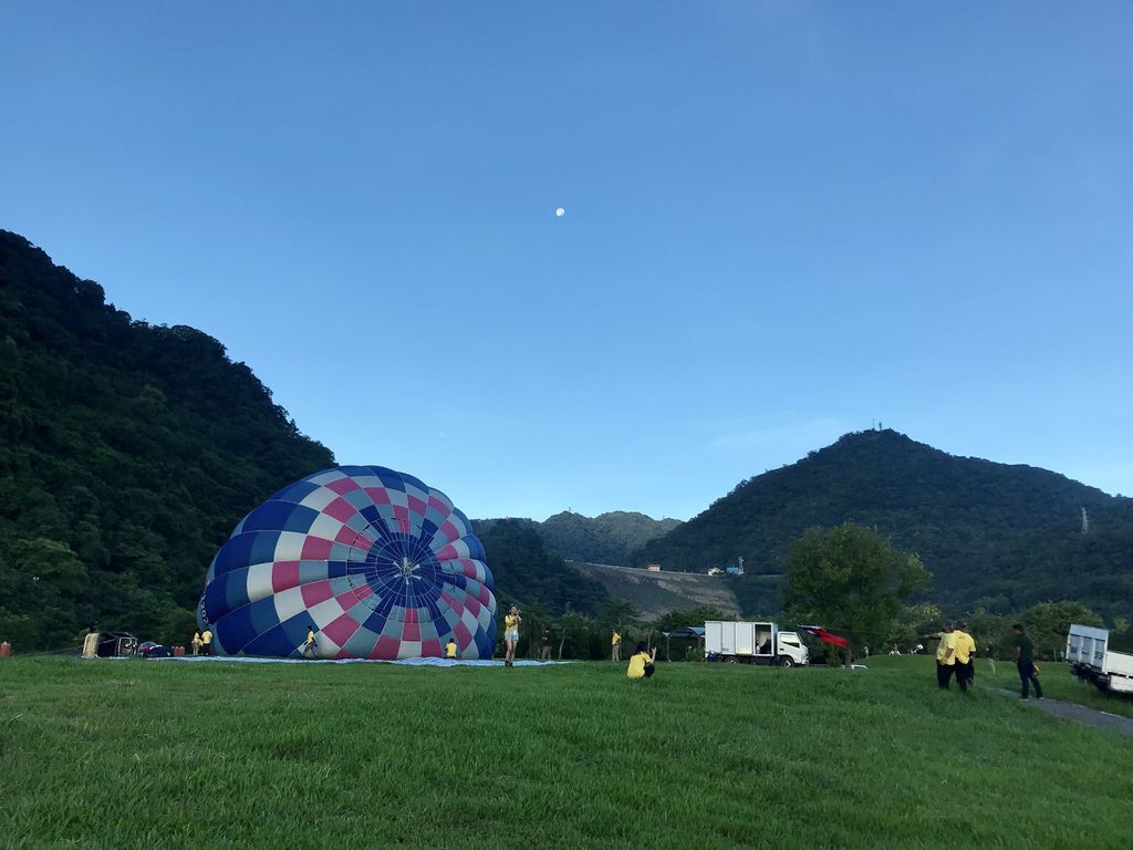 桃園一日遊必去的桃園景點-2019桃園石門水庫熱氣球嘉年華【丁小羽旅遊篇】